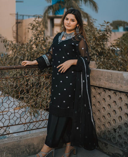 Hania Amir (Stitched 3 Pcs)