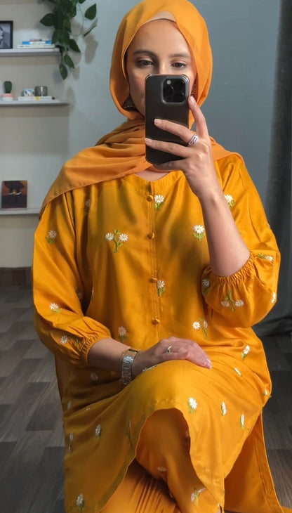 New Petal Embroiderd 2Pcs